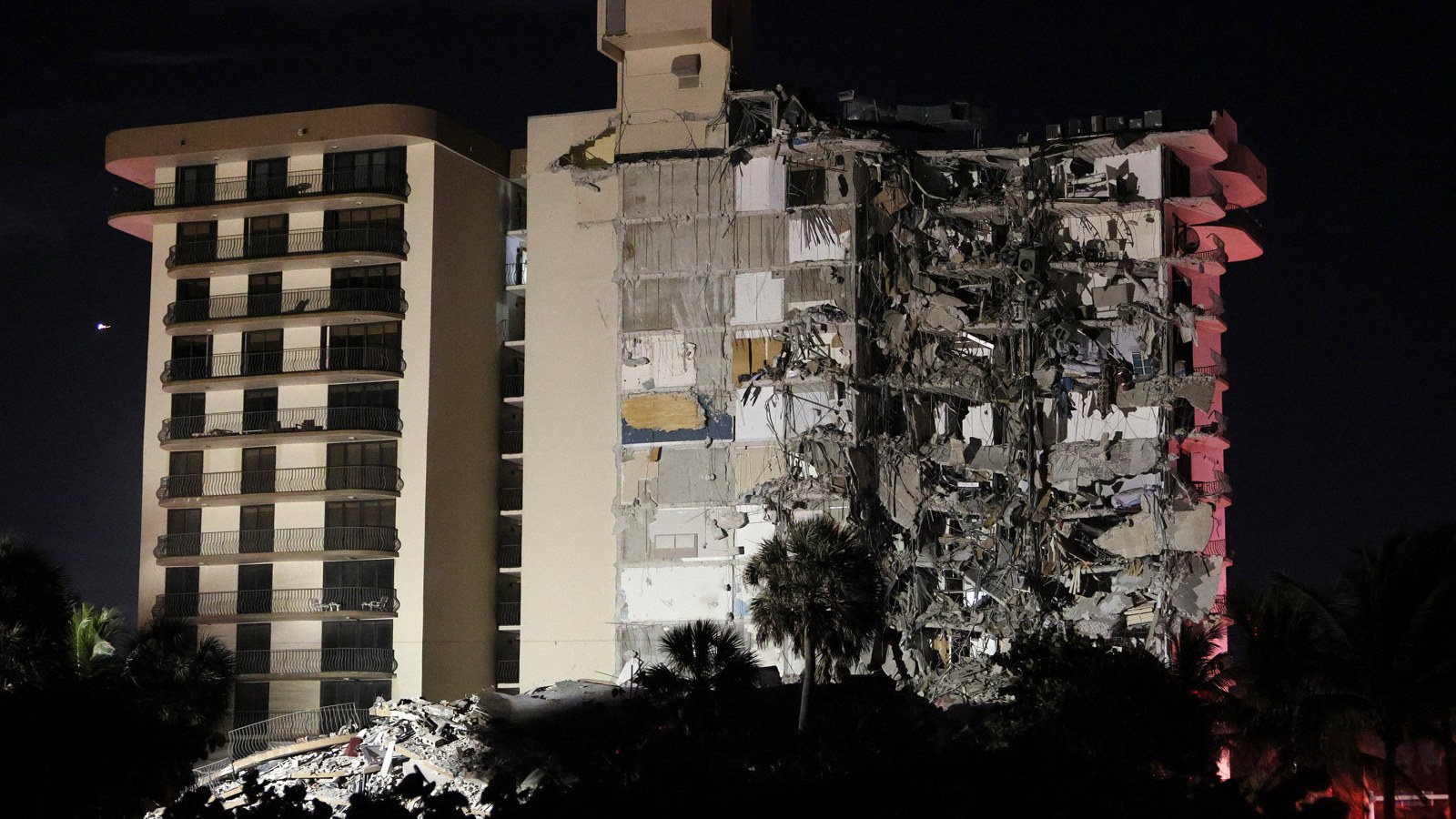 LIVE UPDATES: Surfside Building Collapse